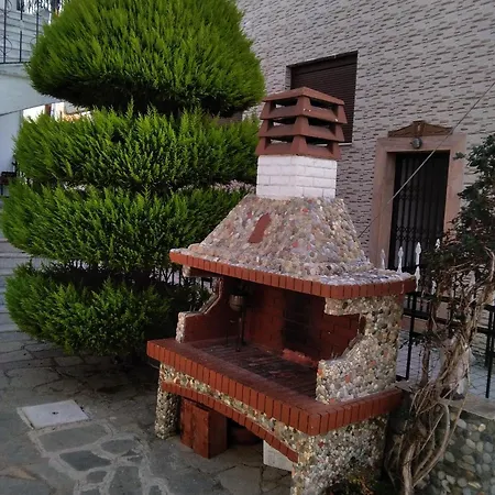 Dina 3 Apartman Néa Szkióni
